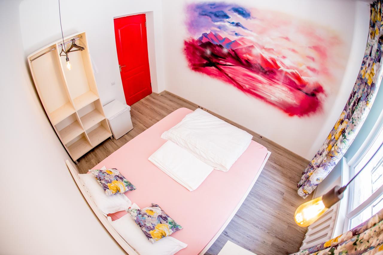 West Point Soul Hostel アルマトイ エクステリア 写真