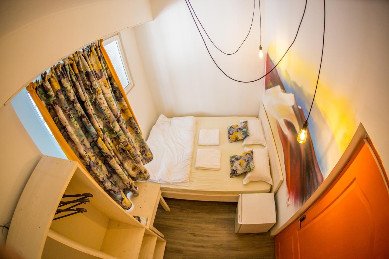 West Point Soul Hostel アルマトイ エクステリア 写真